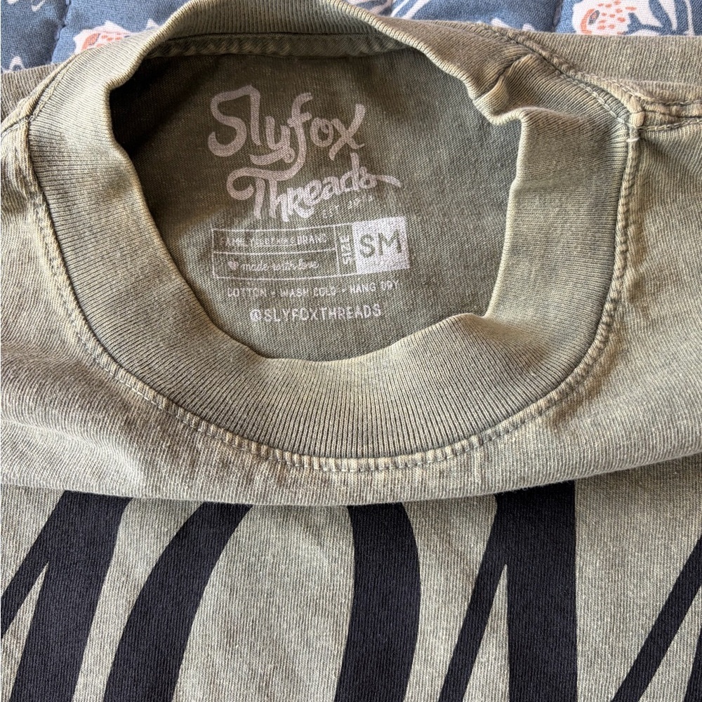 SlyFox x Karrie Locher Motherhood Graphic Tee Small NWT - Picture 6 of 8